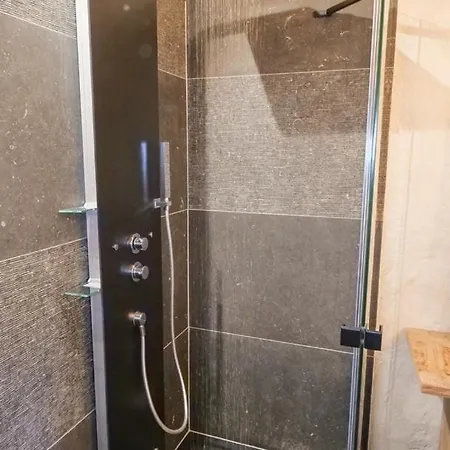 Au Charme De Rachamps - 4 Personnes 샬레 *