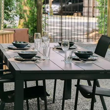 Au Charme De Rachamps - 4 Personnes * 바스토뉴