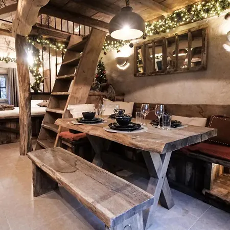 Au Charme De Rachamps - 4 Personnes Chalet *