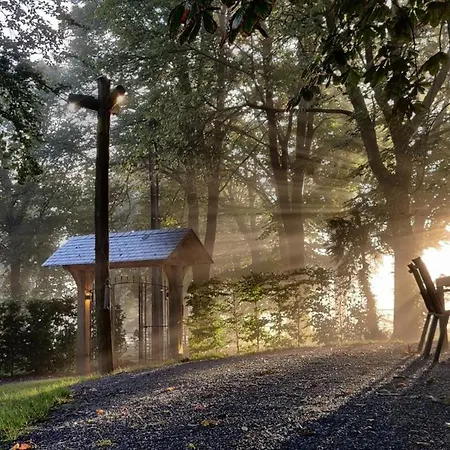 Au Charme De Rachamps - 4 Personnes *